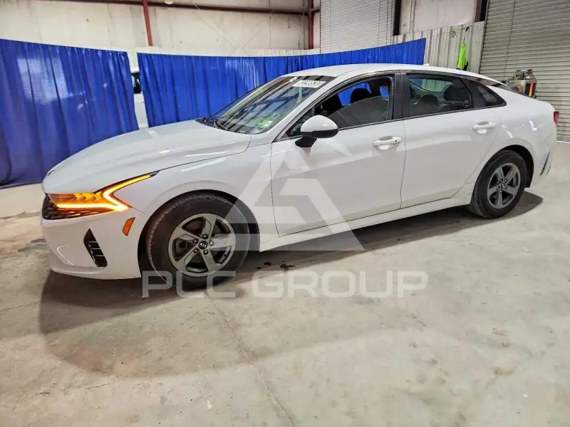 2021 KIA K5 фото