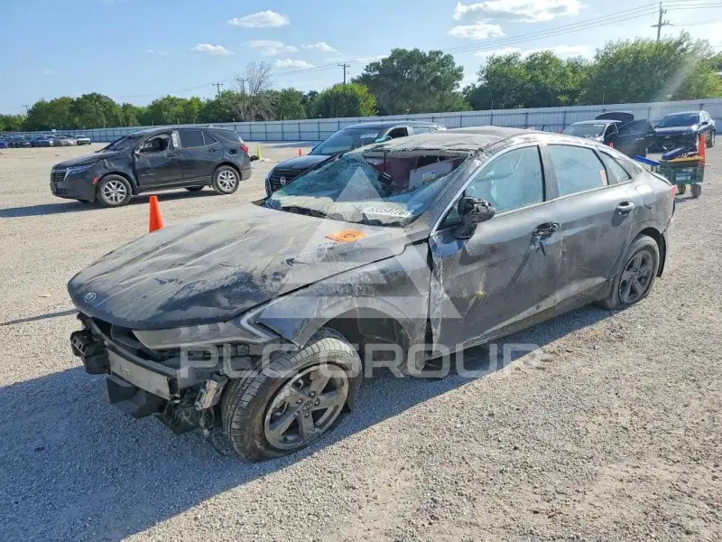 2021 KIA K5 photo
