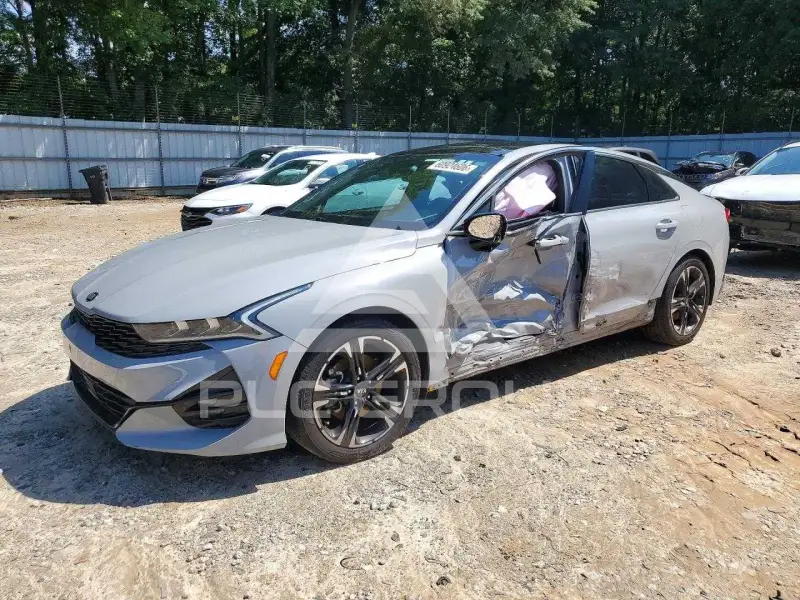 2021 KIA K5 фото