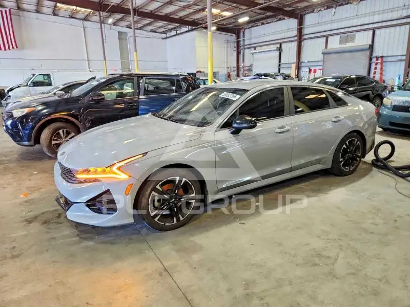 2021 KIA K5 фото