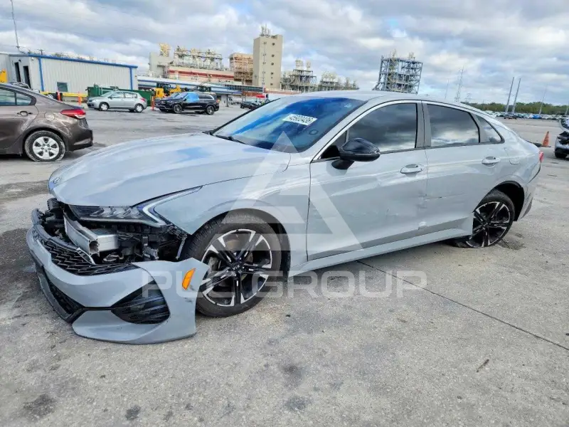 2021 KIA K5 фото