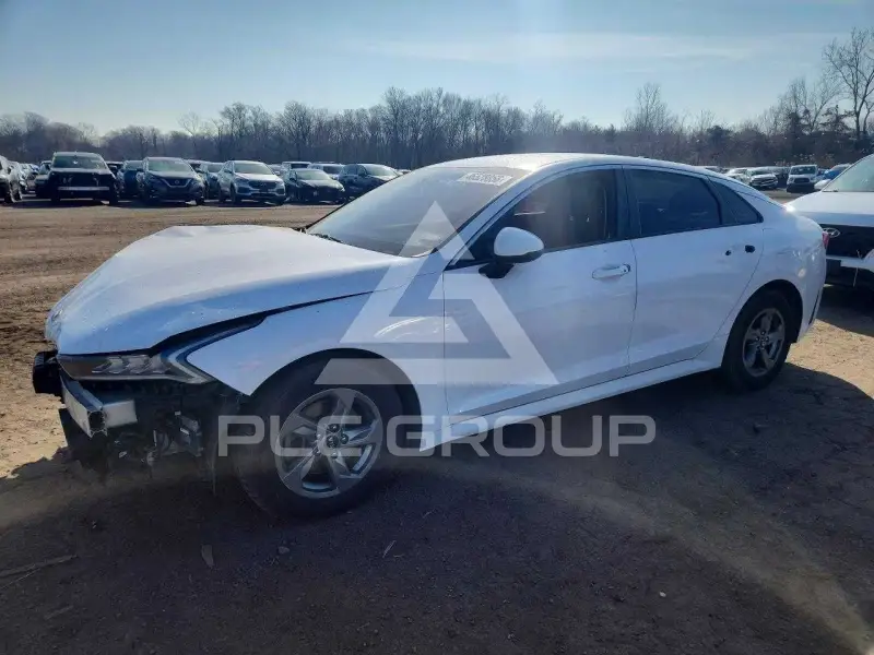 2021 KIA K5 photo