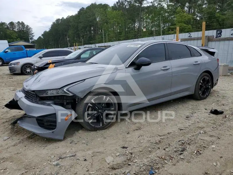 2021 KIA K5 photo