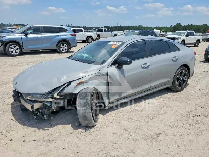 2021 KIA K5 photo