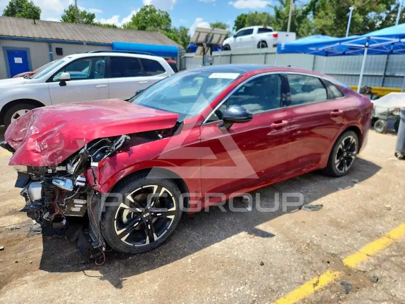2021 KIA K5 фото