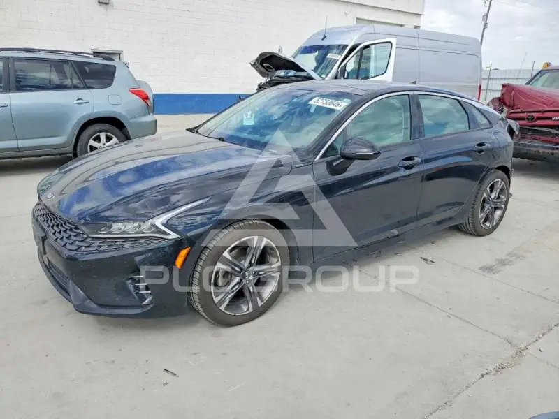 2021 KIA K5 photo
