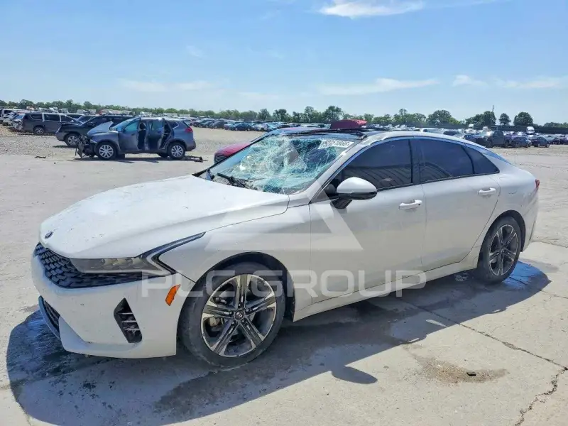 2021 KIA K5 фото