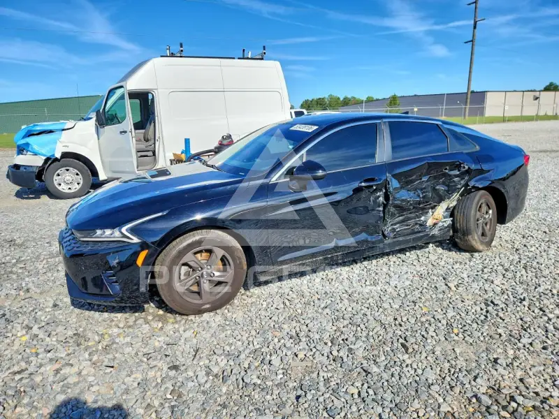 2021 KIA K5 photo