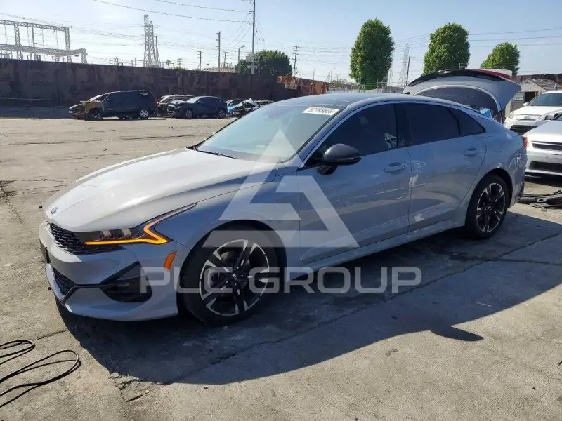 2021 KIA K5 фото