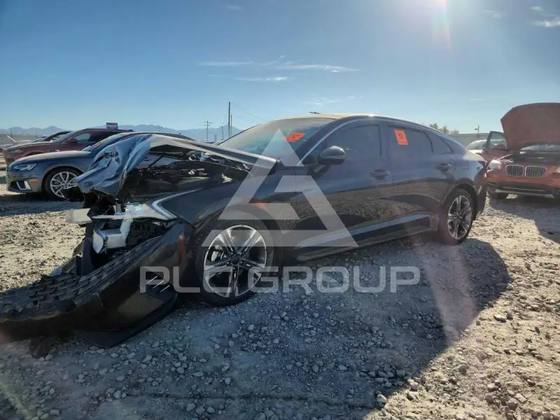 2021 KIA K5 photo