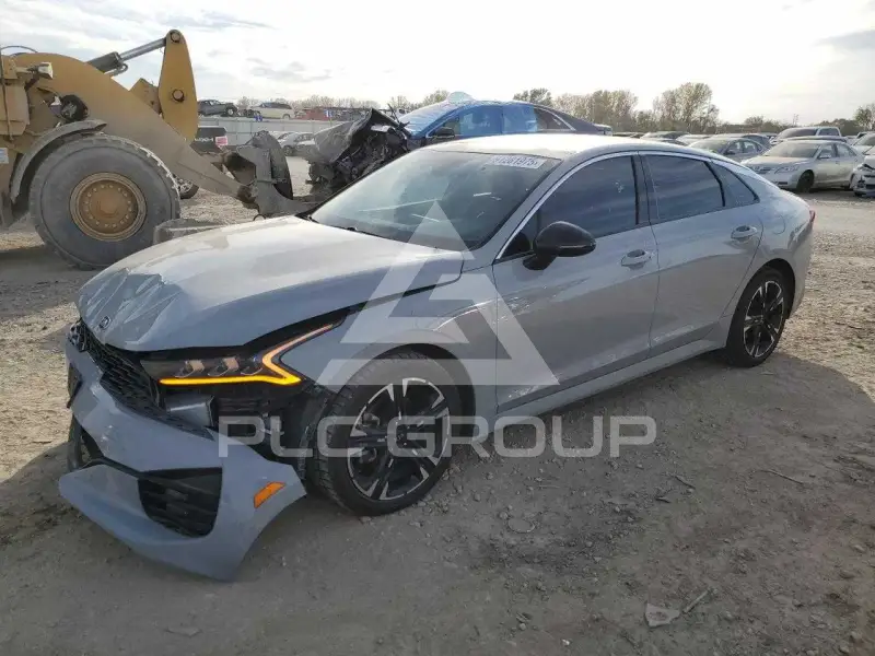 2021 KIA K5 photo
