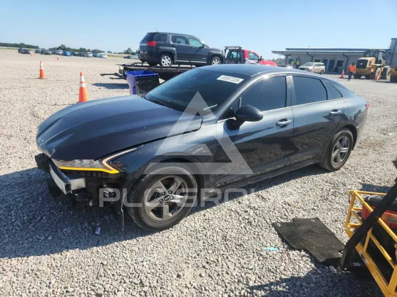 2021 KIA K5 photo