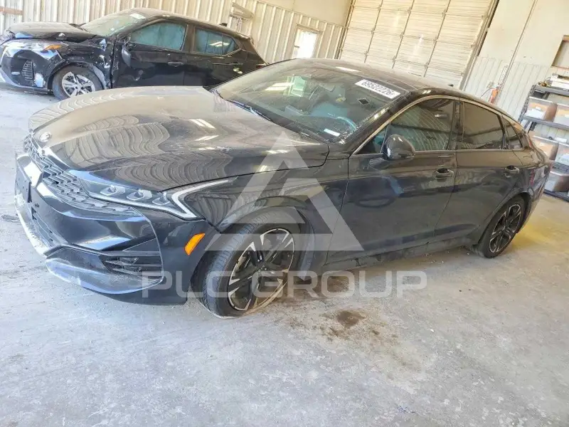 2021 KIA K5 photo
