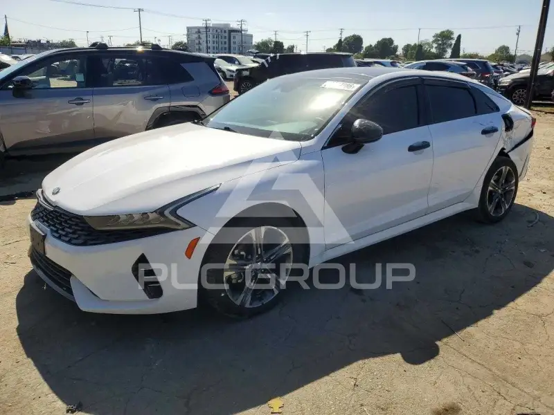 2021 KIA K5 photo