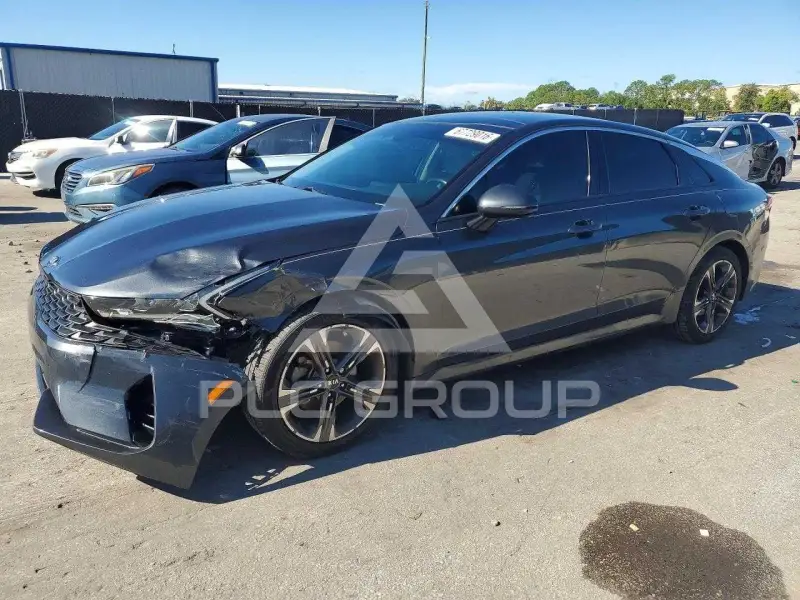 2021 KIA K5 фото