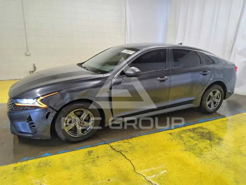 2021 KIA K5 photo