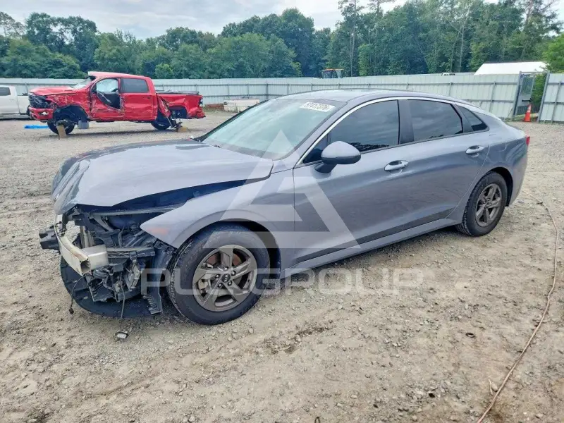 2021 KIA K5 photo