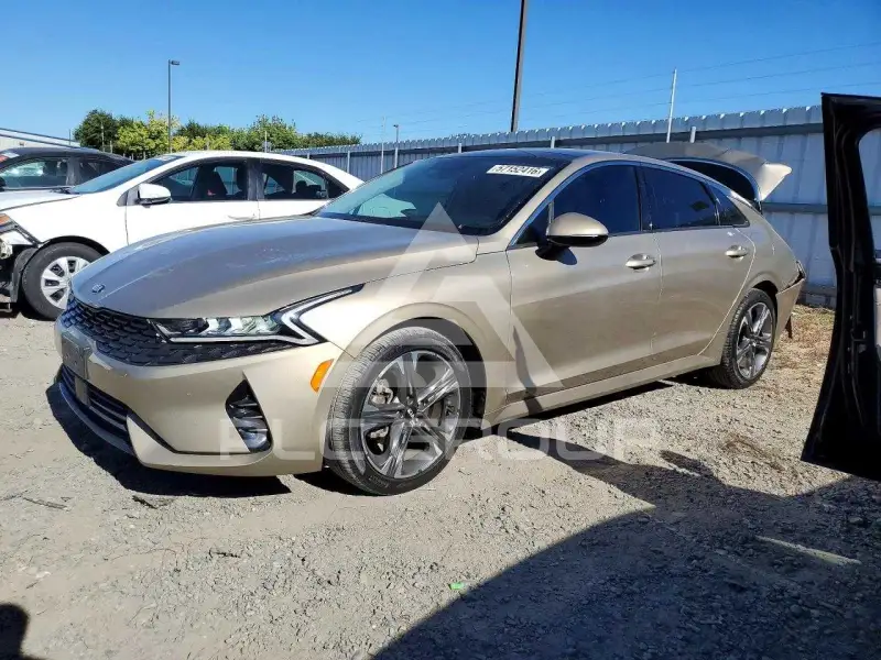 2021 KIA K5 фото
