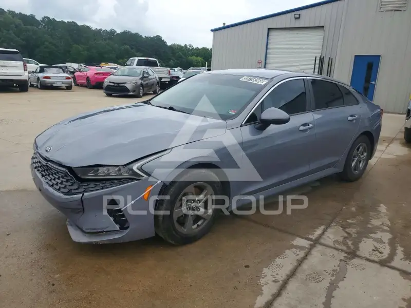 2021 KIA K5 photo