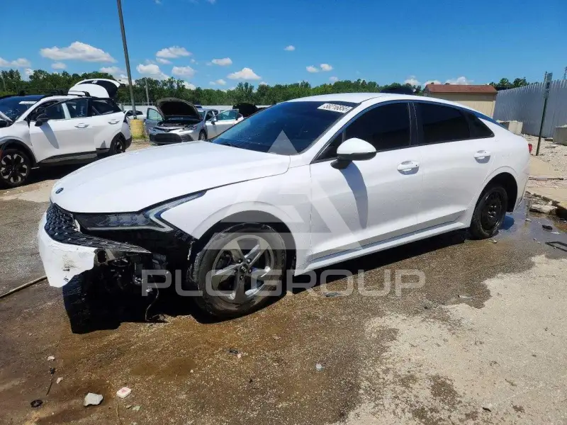 2021 KIA K5 фото