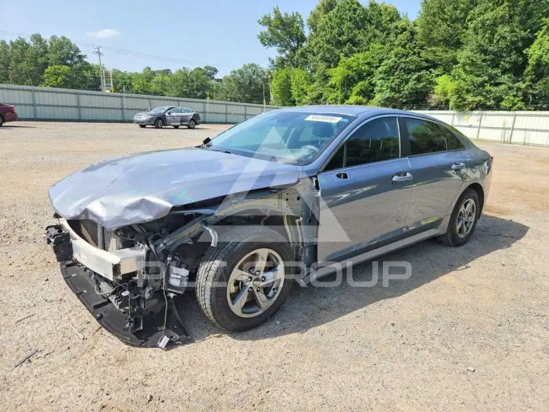 2021 KIA K5 photo