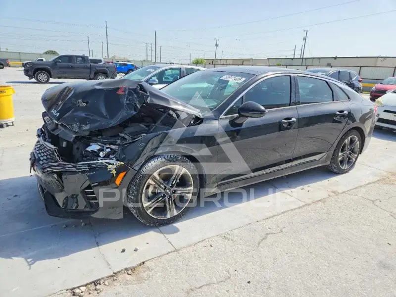 2021 KIA K5 photo