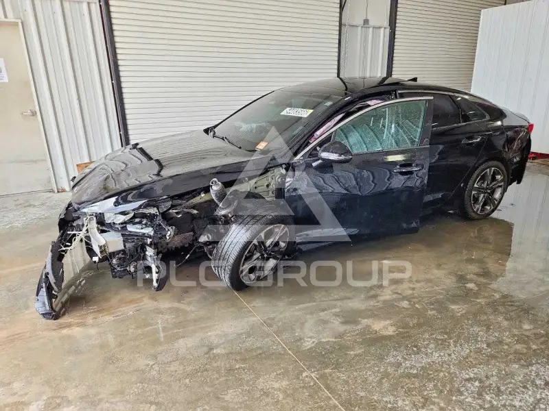 2021 KIA K5 фото
