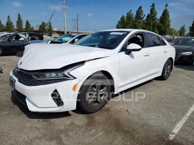 2021 KIA K5 photo