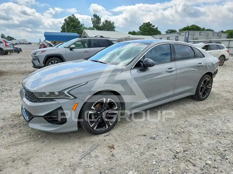 2021 KIA K5 photo