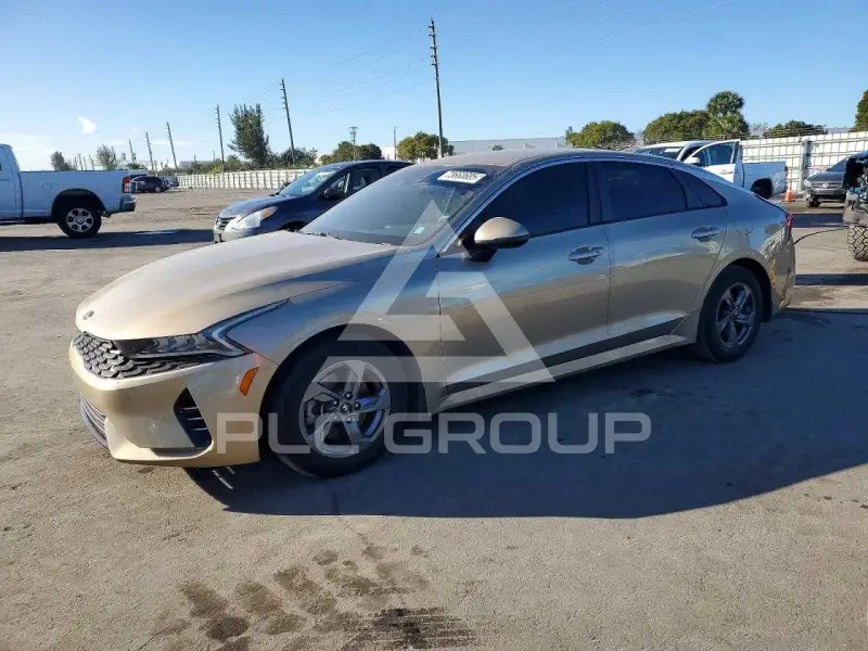 2021 KIA K5 фото