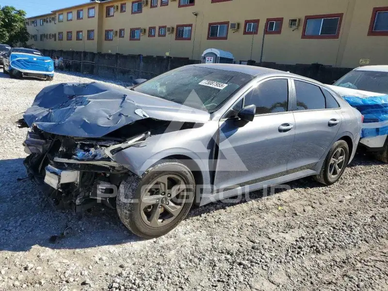 2021 KIA K5 фото