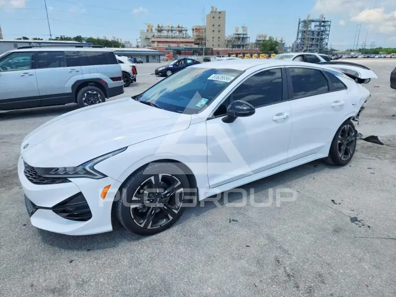 2021 KIA K5 фото