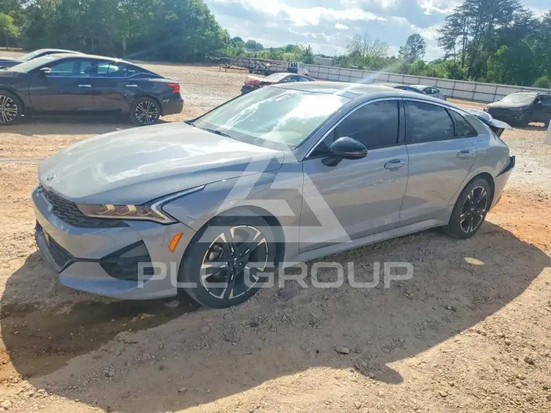 2021 KIA K5 photo
