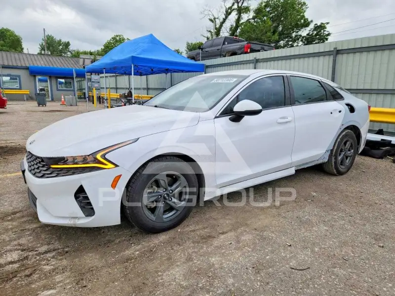 2021 KIA K5 photo