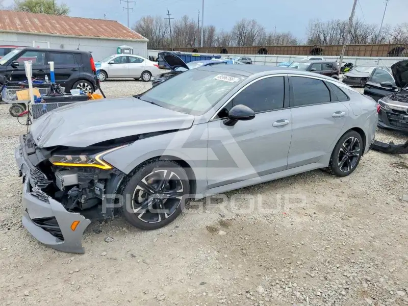 2021 KIA K5 photo