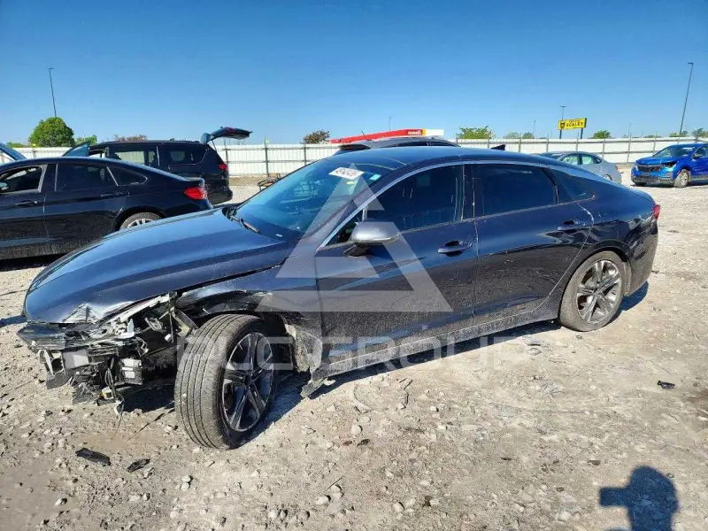 2021 KIA K5 фото