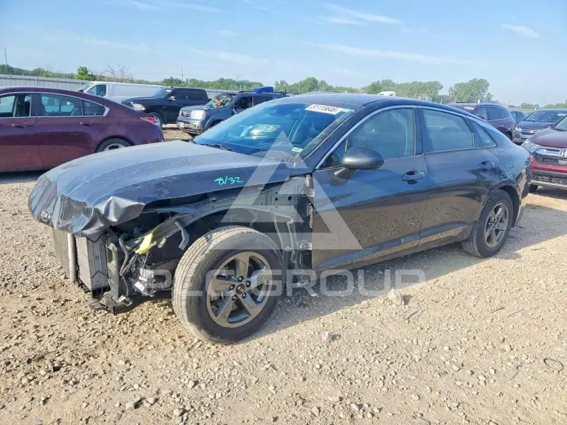 2021 KIA K5 photo