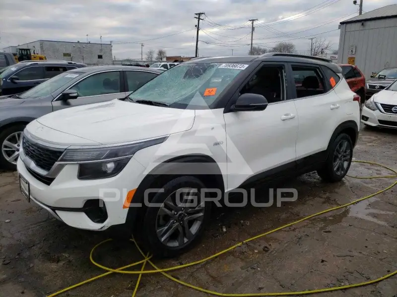 2021 KIA Seltos фото
