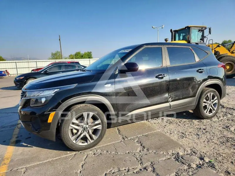 2021 KIA Seltos фото
