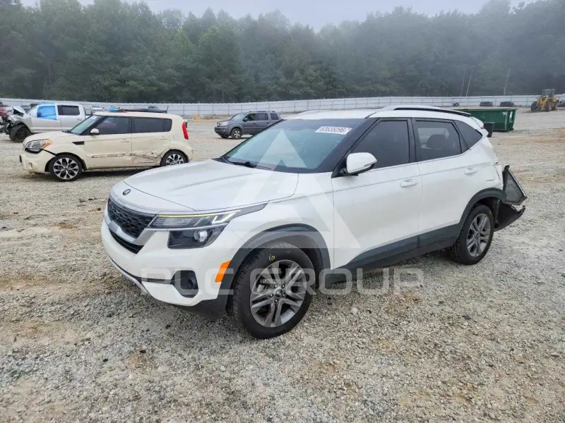 2021 KIA Seltos photo