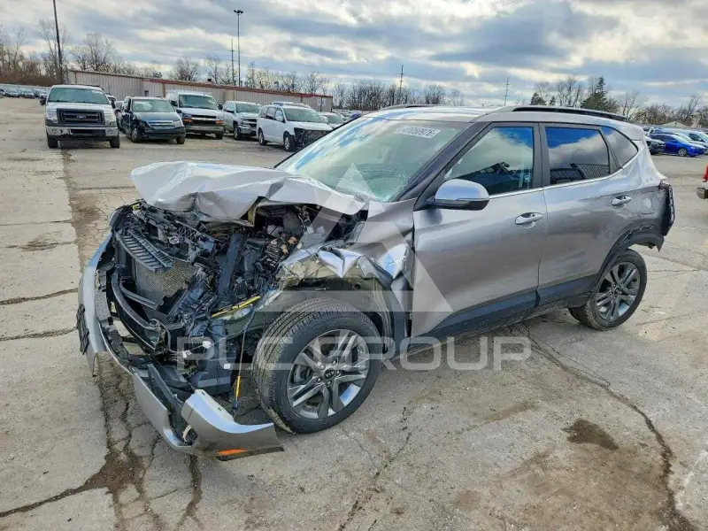 2021 KIA Seltos фото