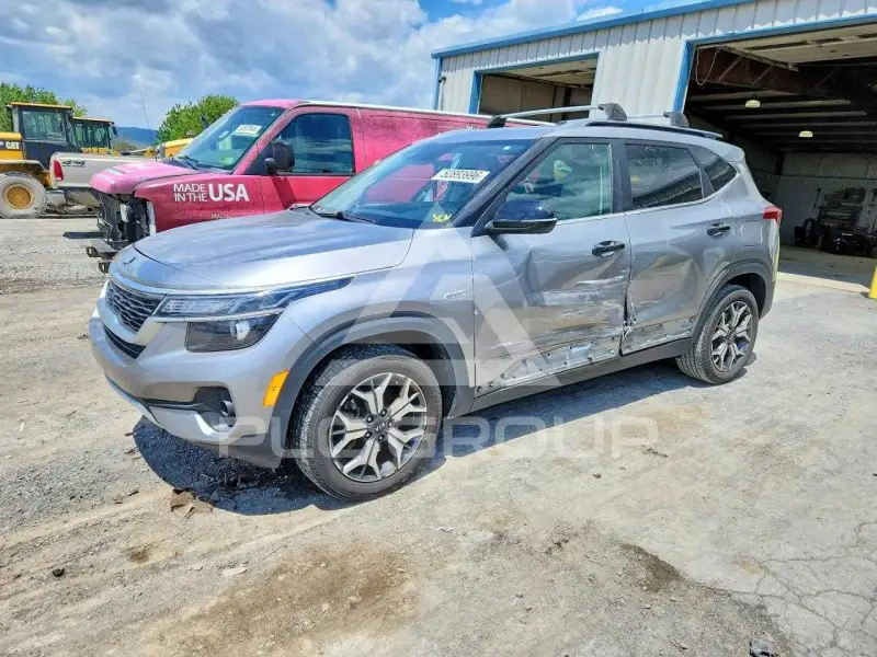 2021 KIA Seltos фото