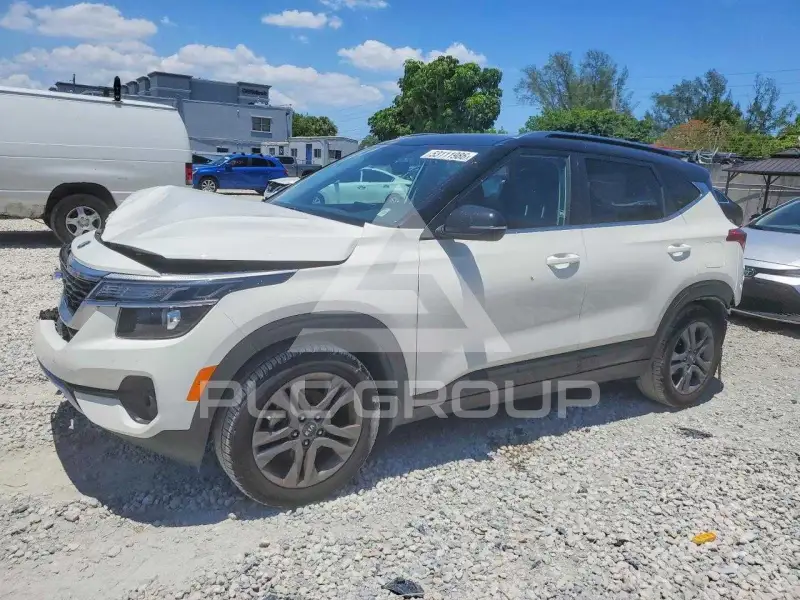2021 KIA Seltos фото
