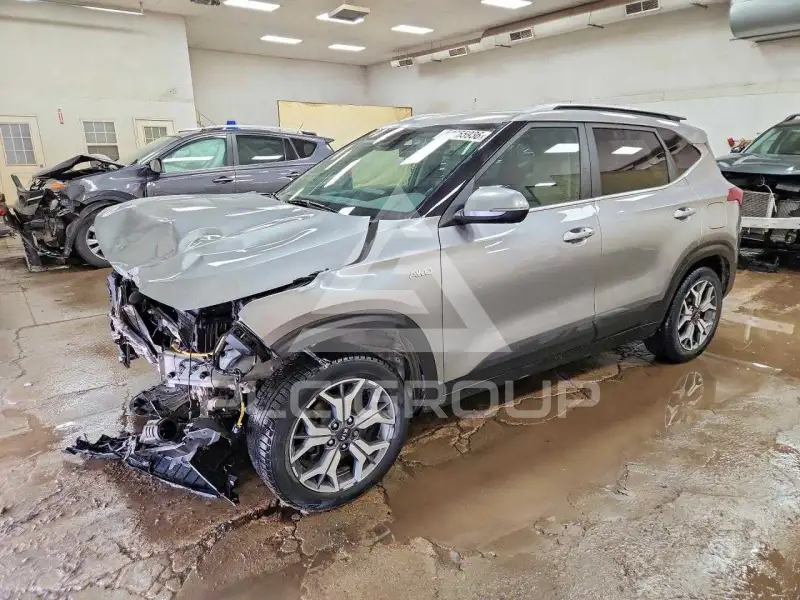 2021 KIA Seltos фото