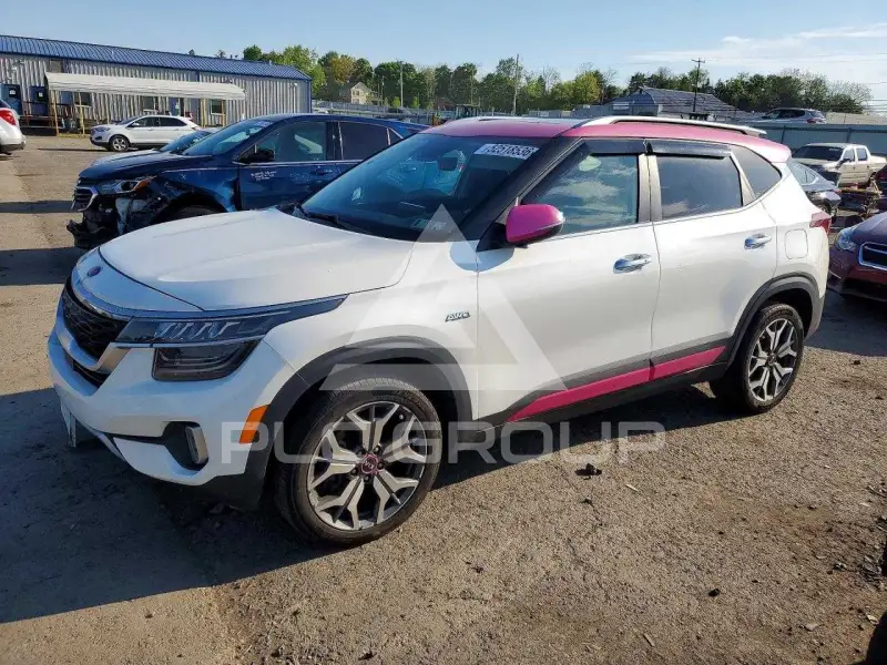 2021 KIA Seltos фото