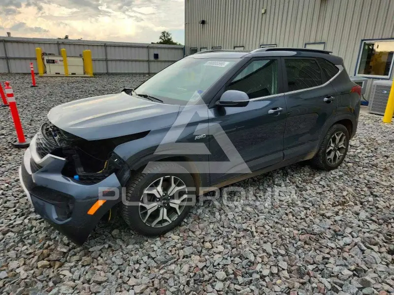 2021 KIA Seltos photo