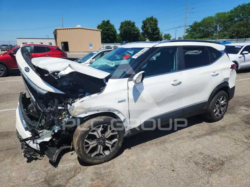 2021 KIA Seltos фото