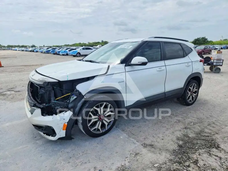 2021 KIA Seltos фото