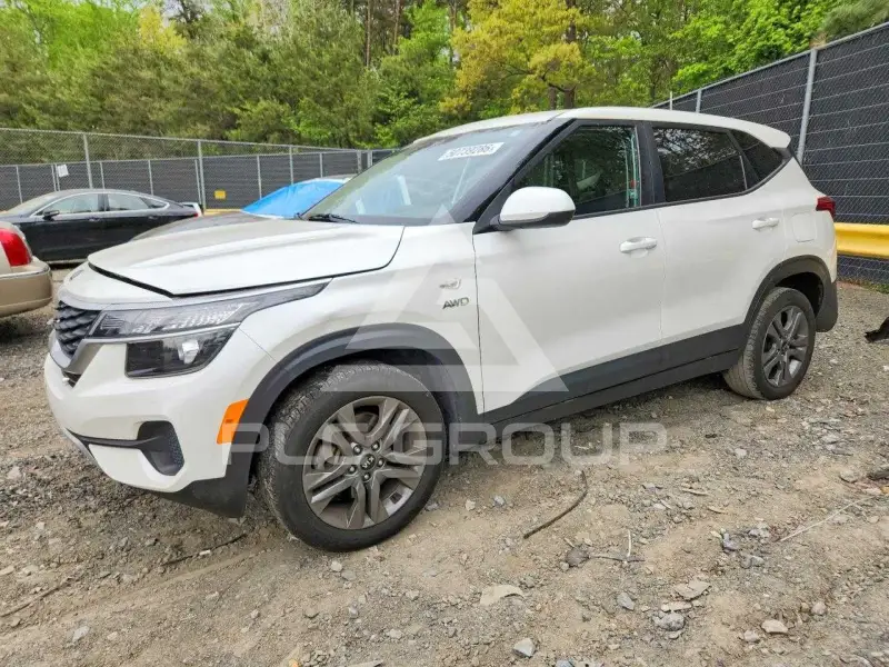 2021 KIA Seltos photo