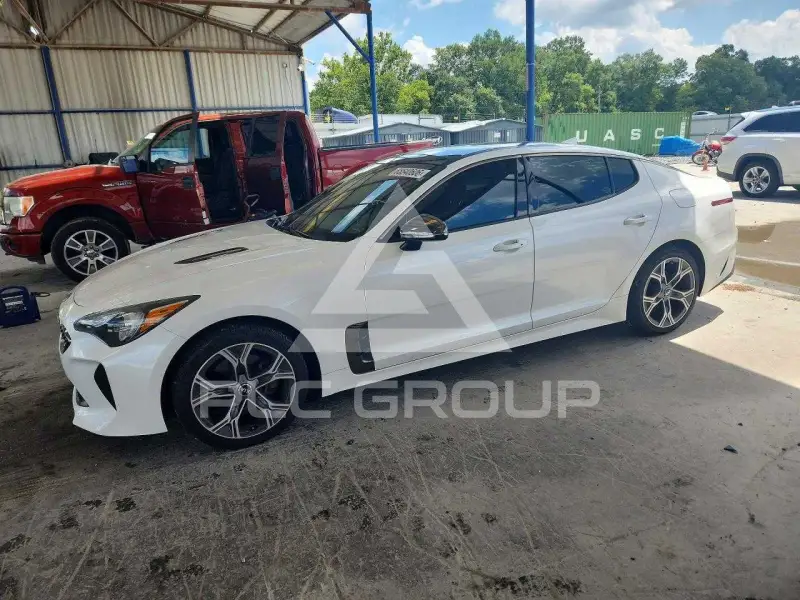 2021 KIA Stinger фото